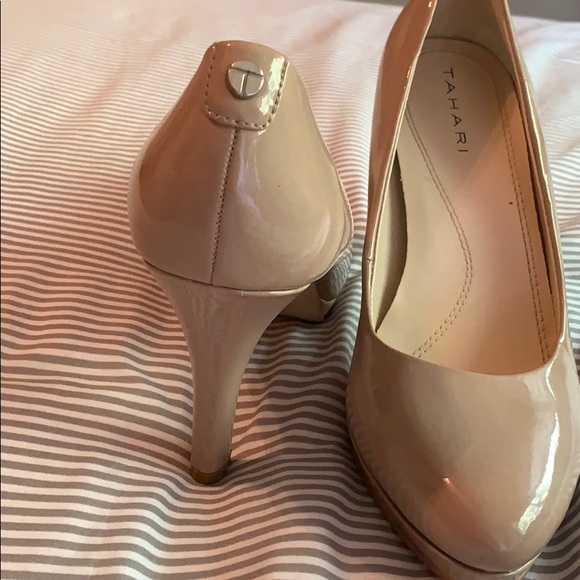 Heels. - Picture 2 of 3